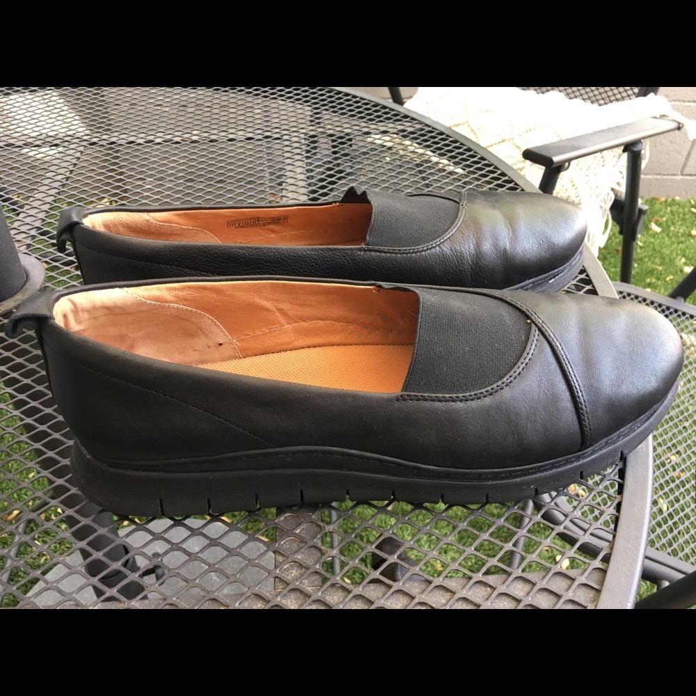Vionic slip-ons
